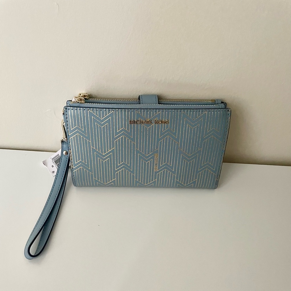 Michael Kors light blue with gold -Adele Leather Smartphone Wallet new with tag